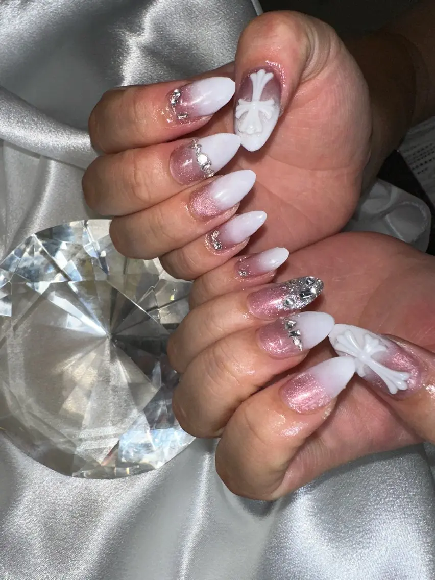 ミディアム ハンドネイル YOKOSUKA NAILS💅✨のネイルデザイン