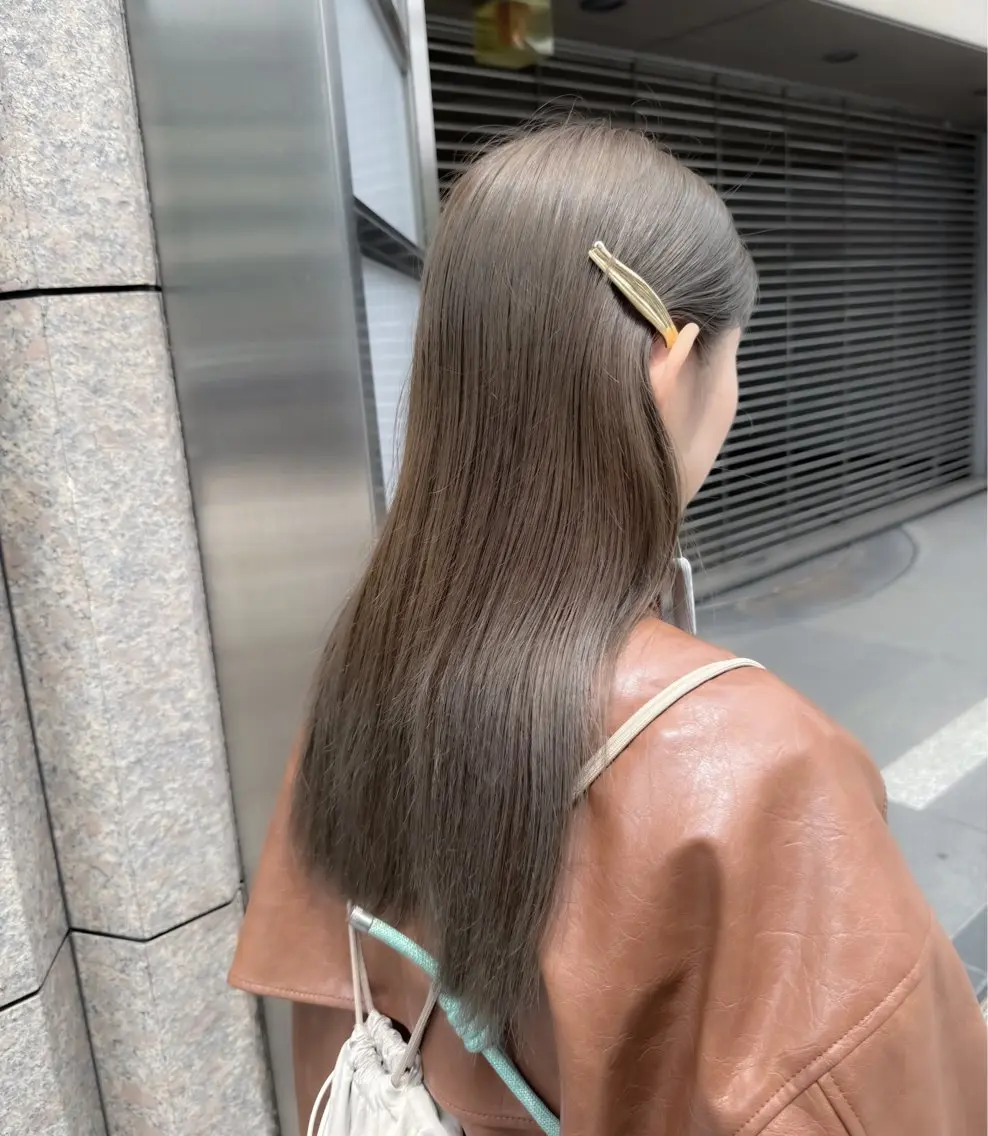 カラー レイヤーカット/ 美髪矯正/YUIのヘアスタイル