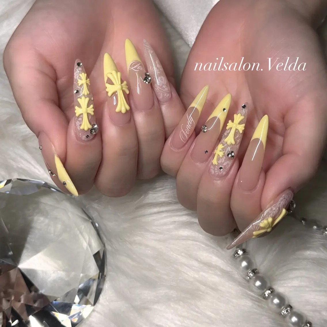 ネイル フレンチネイル レース ハンドネイル 💎Rina💎 プライベートサロン✨のネイルデザイン