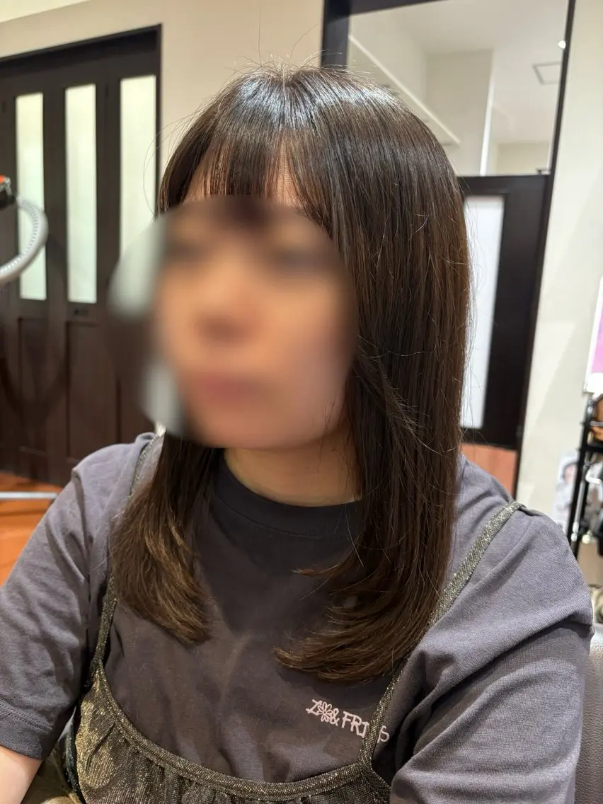 セミロング レイヤーカット カット ヘアカラー 💜堀 有紀💜のヘアスタイル