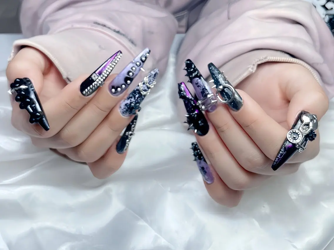 ネイル アートネイル チークネイル ジェルネイル ロングネイル マグネットネイル ハンドネイル Rin Nail 新大久保店のネイルデザイン