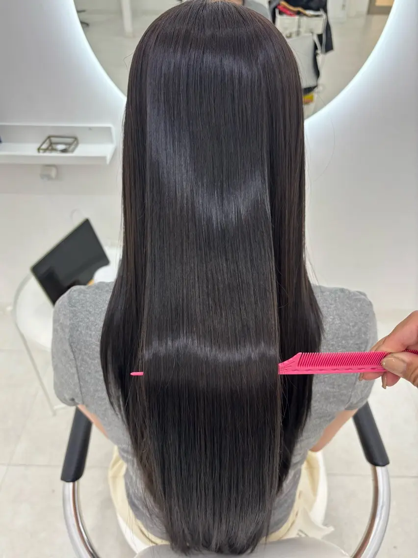 ロング カラー カット ヘアカラー トリートメント 【aini天王寺】 𝐚𝐢𝐫𝐢✂︎のヘアスタイル