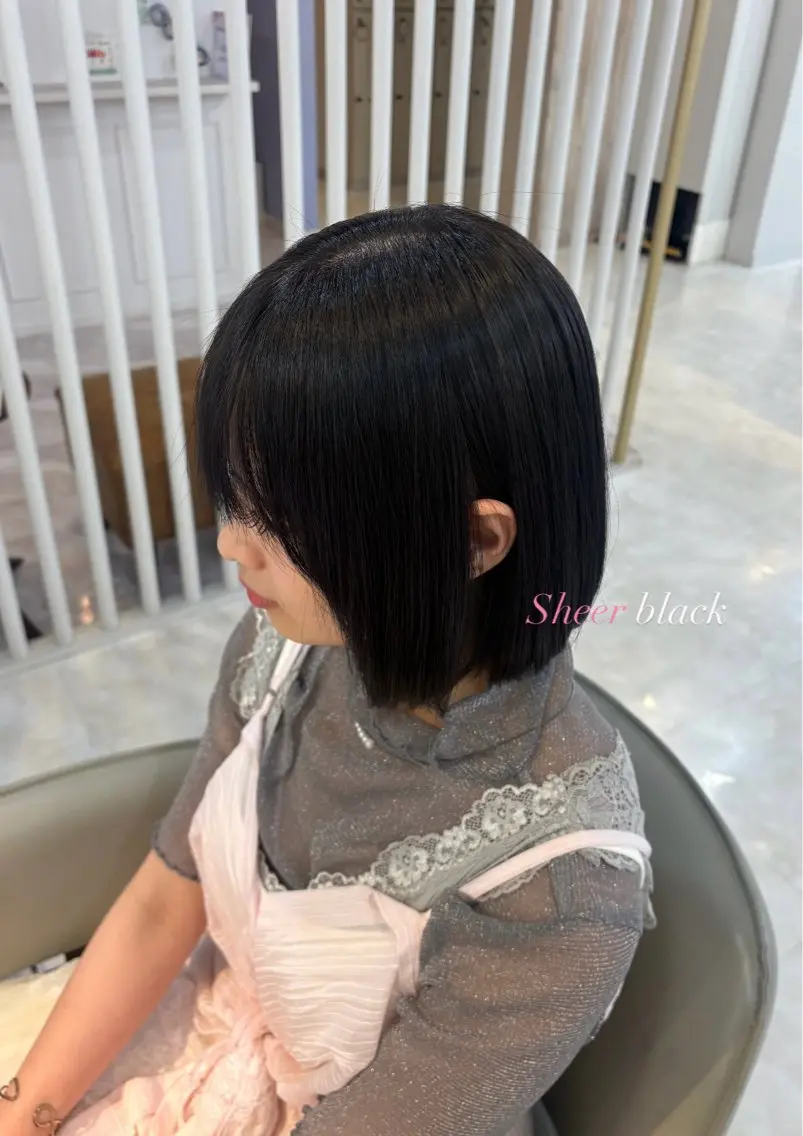 ミディアム カラー 透明感カラー 芹  奈 ㅤ⠀ㅤ⠀のヘアスタイル
