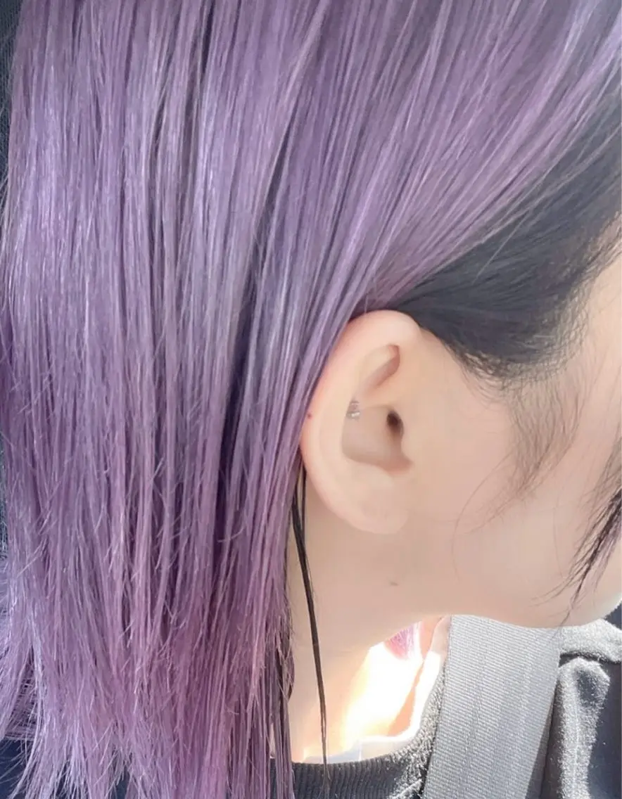 ミディアム カラー ブリーチ パープルカラー 久保 まどかのヘアスタイル