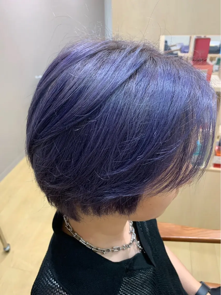 カラー ブリーチ ブルーカラー ブルーパープル クボタ アヤナのヘアスタイル