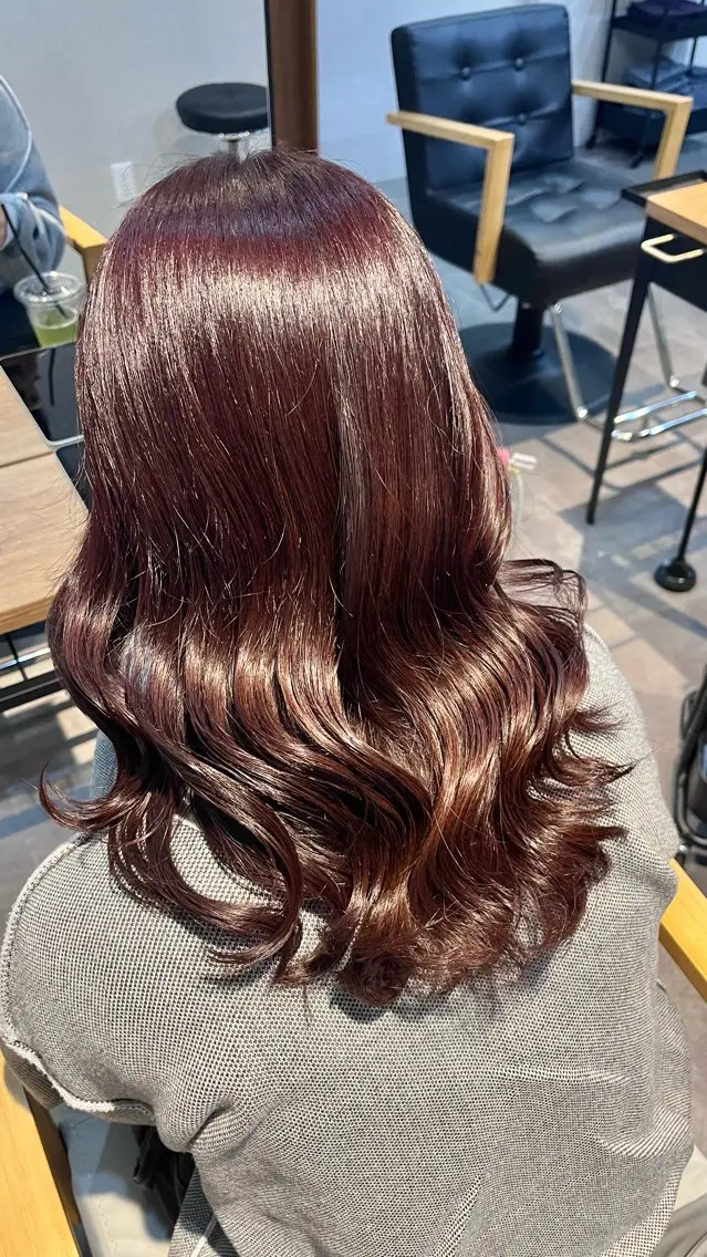ロング カラー MOOD 四日市駅 美容室のヘアスタイル