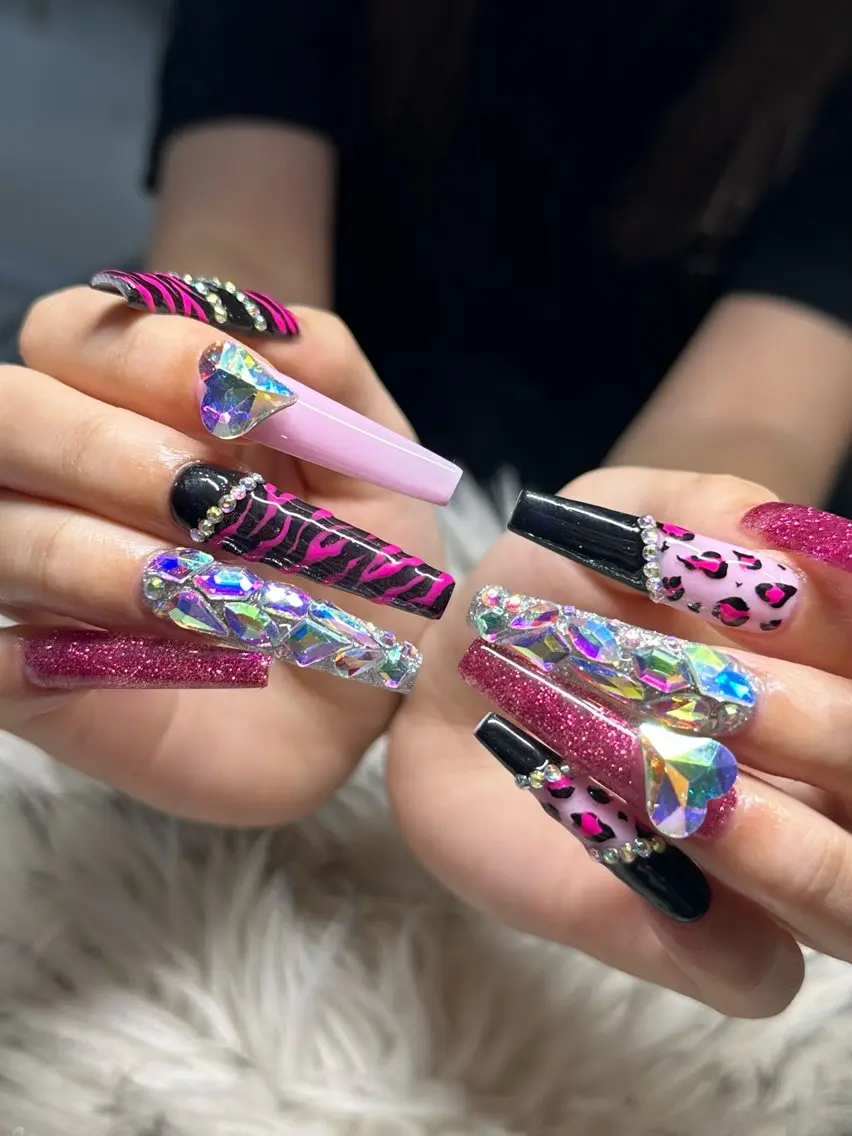 ネイル ハンドネイル nes.nail★ AYANOのネイルデザイン