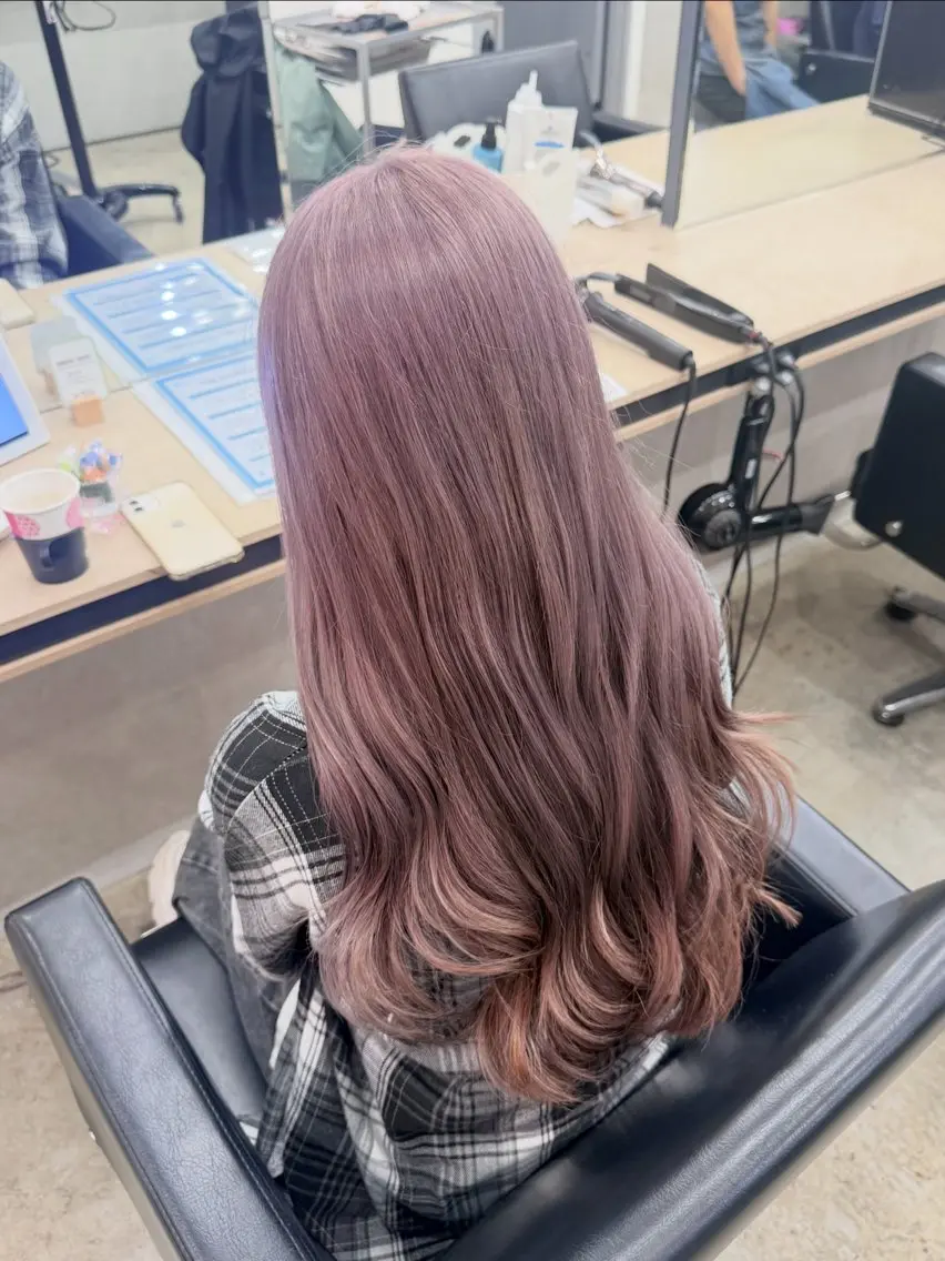 ロング カラー カット ヘアカラー トリートメント ʚNANAɞブリーチ カラー/透明感/赤羽のヘアスタイル