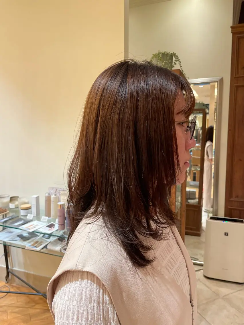 ミディアム レイヤーカット ボブ ホノカのヘアスタイル