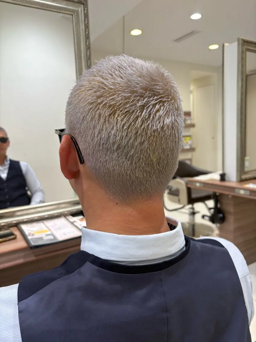 ショート メンズ メンズハイトーン 当日予約可能✨ モデル募集中/金井祥のヘアスタイル
