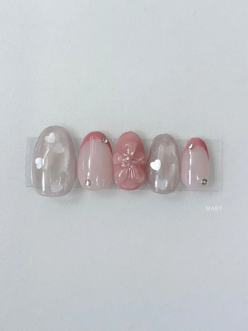 ネイル 桜ネイル フレンチネイル ハート マグネットネイル 春ネイル ハンドネイル Mary nail .narumiのネイルデザイン