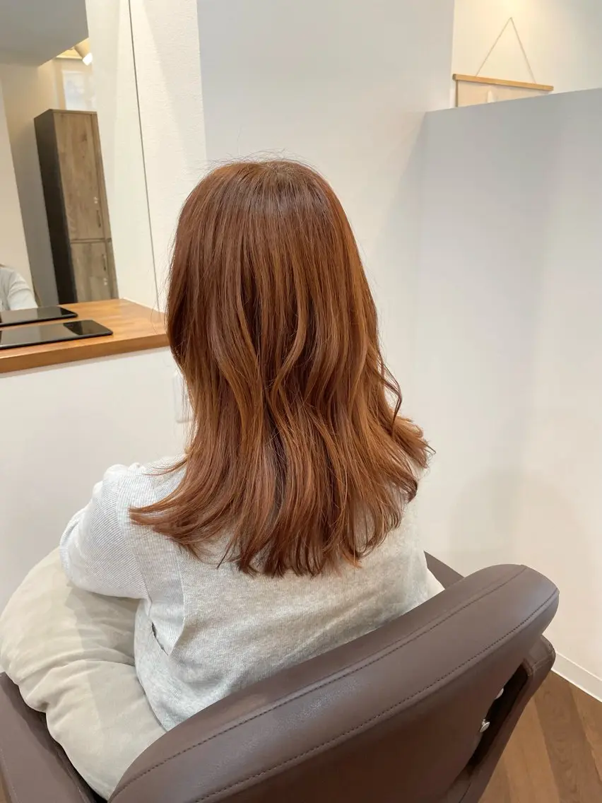 セミロング 吉富 博美のヘアスタイル
