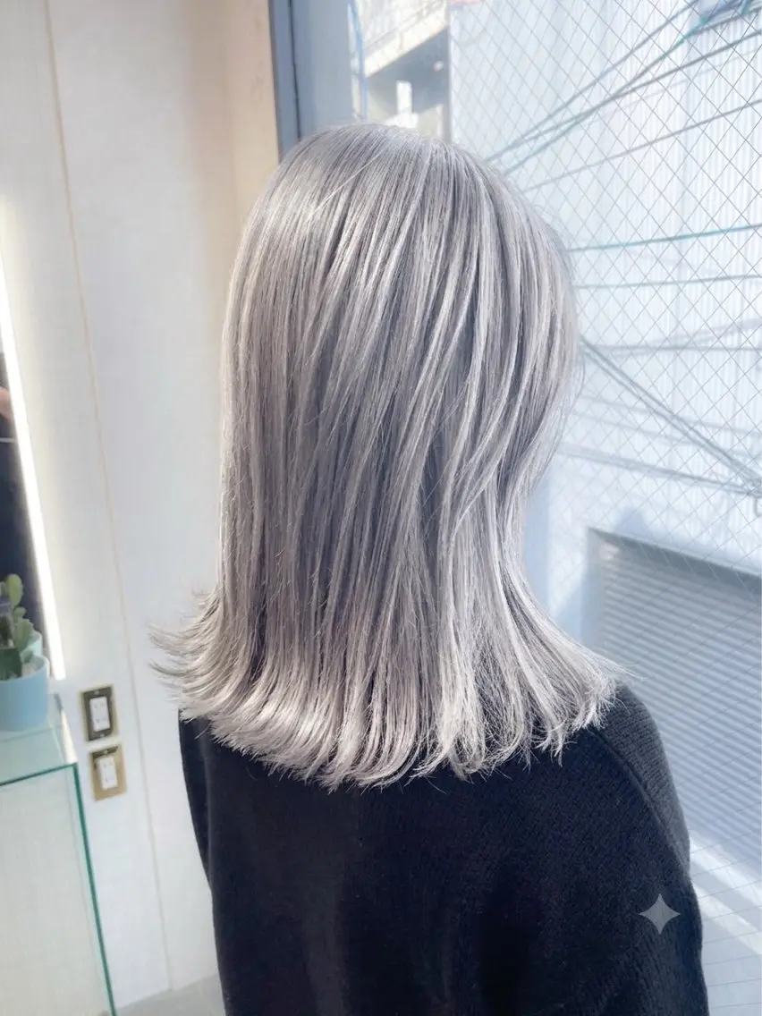 ミディアム カラー ブリーチ ハイライトカラー ハイトーンカラー シルバー ハイライト カット ヘアカラー BOXmico. 南堀江 宇都宮のヘアスタイル