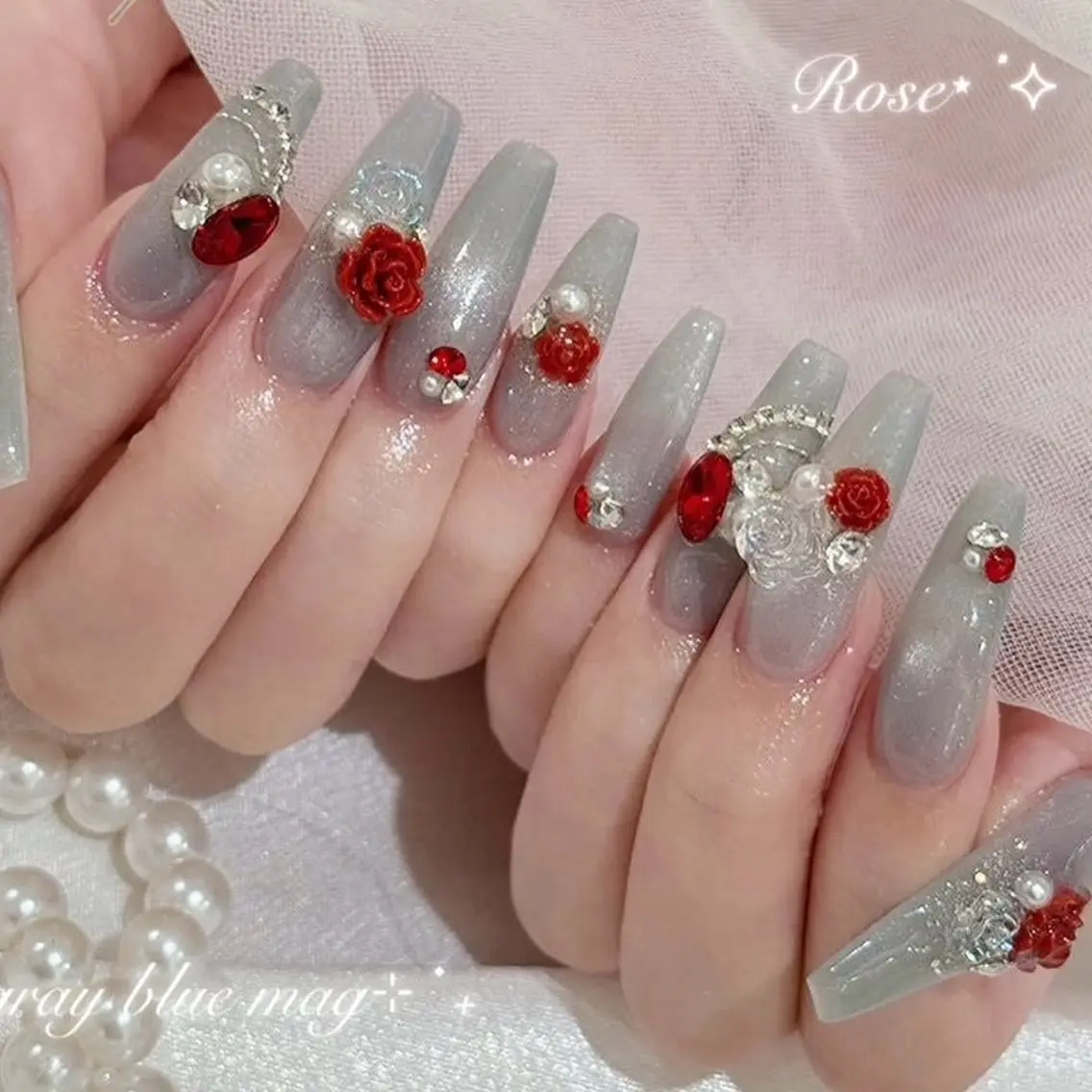 ネイル チークネイル ドット フットネイル フレンチネイル グラデーション ハンドネイル ハンドケア Nihonthy Nail 新宿のネイルデザイン