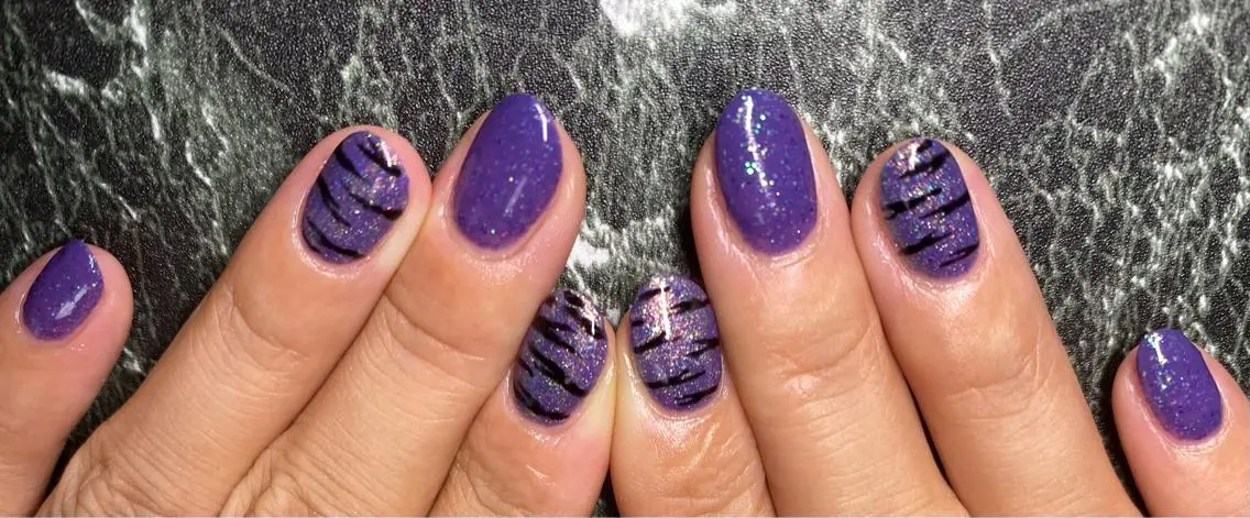 ネイル アニマル柄 ラメ(グリッター) パープル NAIL K-PIT ネイル ケーピットの眉毛・アイブロウイメージ