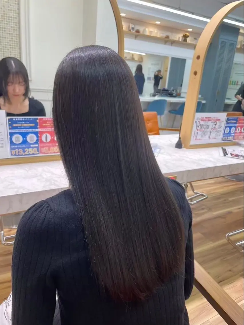 ロング カラー ヘアカラー トリートメント 高杉 梨苑のヘアスタイル