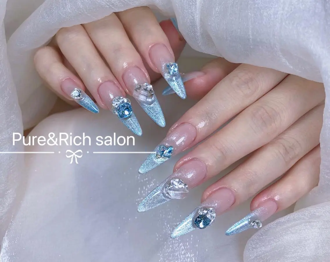 ネイル ハンドネイル 🎀 Ayaka_nailのネイルデザイン