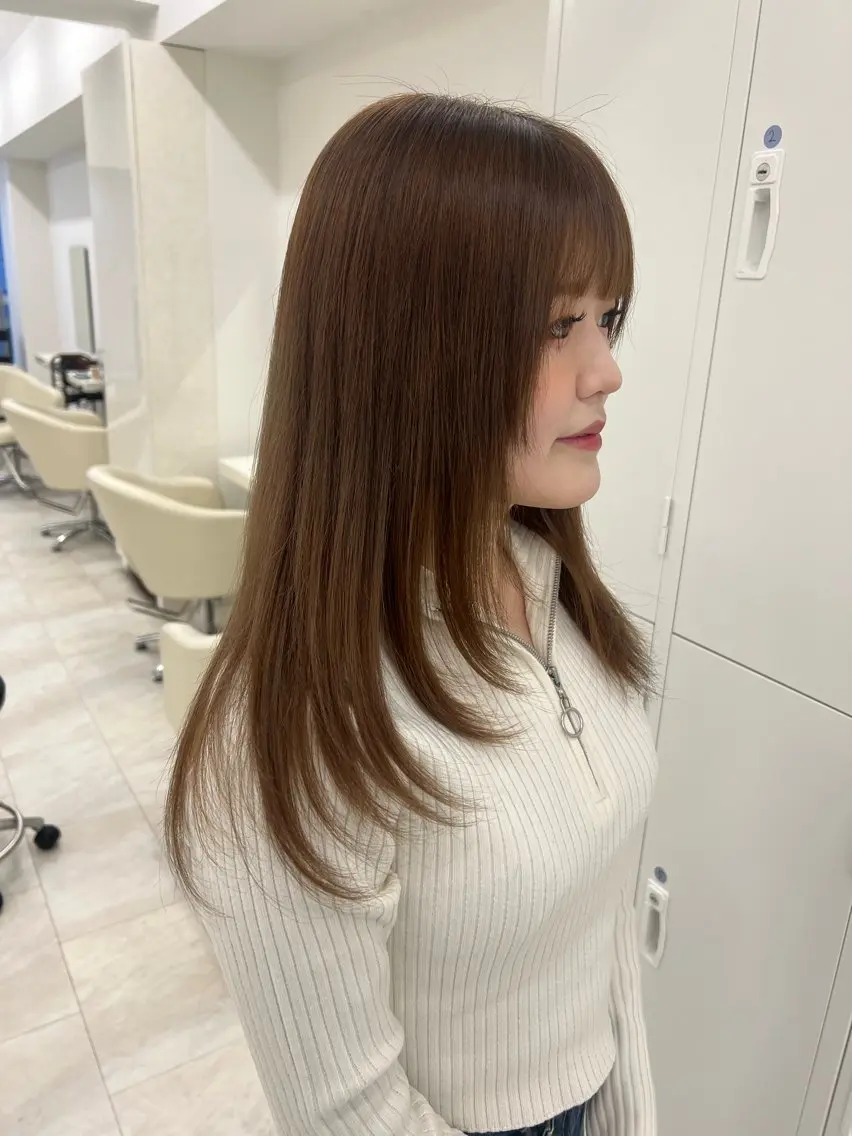 セミロング リコ ハッシュカット 韓国レイヤーのヘアスタイル