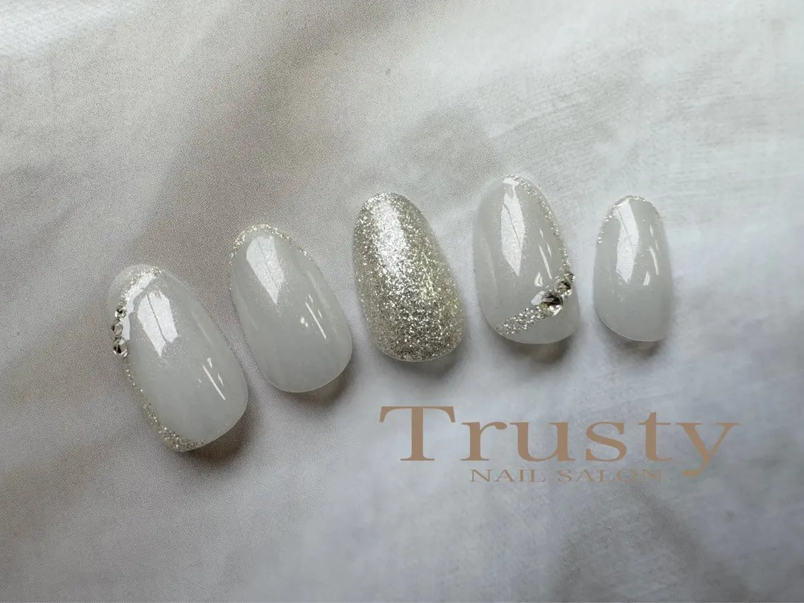 ネイル Trusty新小岩 杉山のネイルデザイン