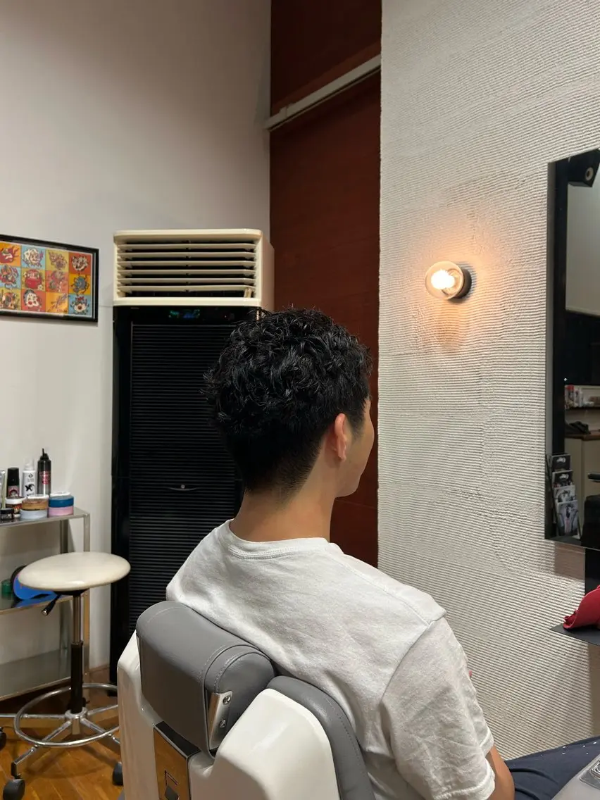パーマ メンズ メンズパーマ スパイキーショート パーマ ONECLIPZ 兼子　啓のヘアスタイル