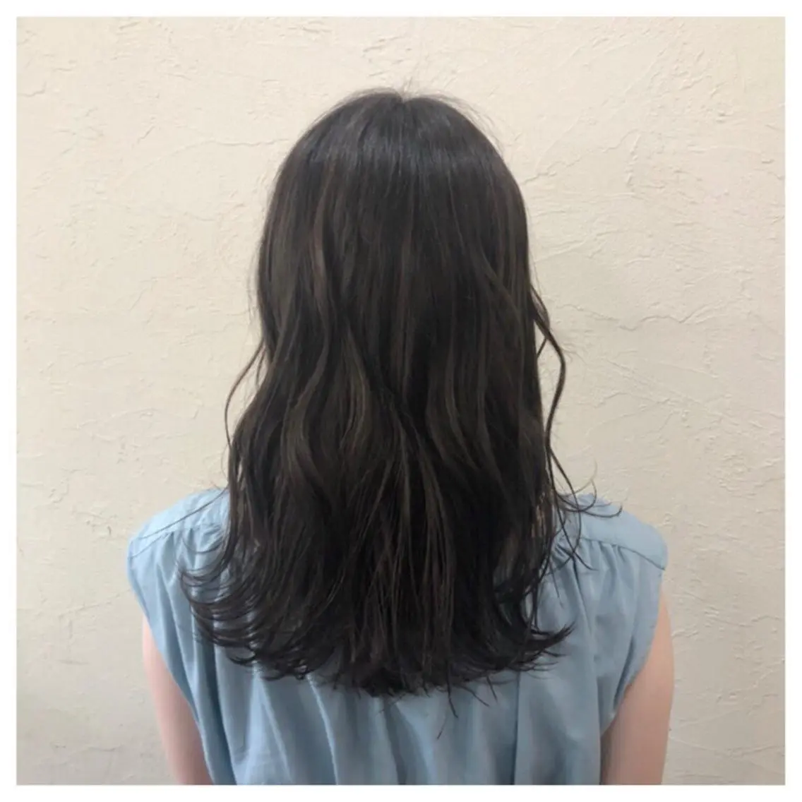 セミロング カラー カット ヘアカラー トリートメント ENIF ヤマグチアツコのヘアスタイル
