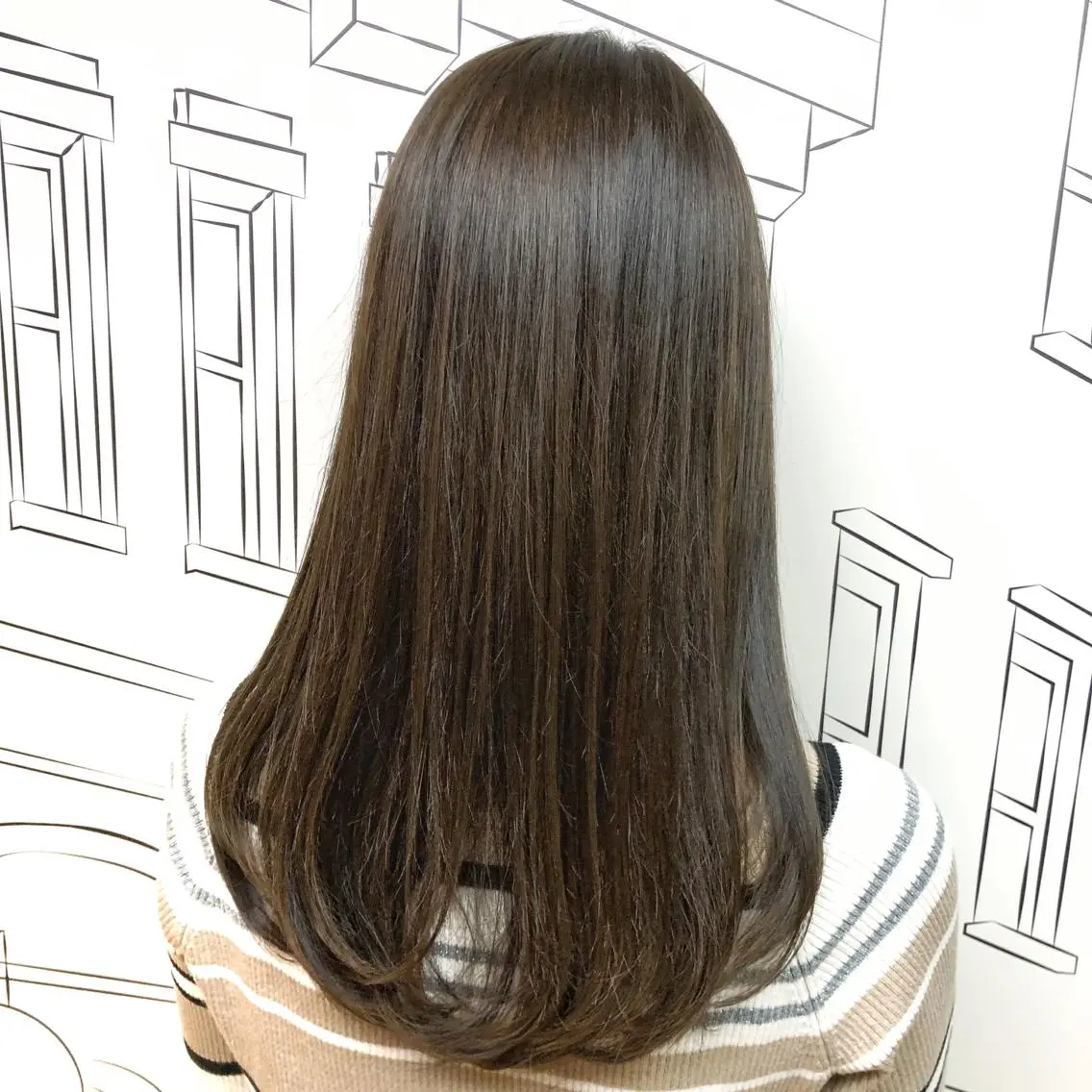 セミロング カラー グレージュ 外国人風カラー レイヤー⭐️カラー ⭐️平川雅史のヘアスタイル