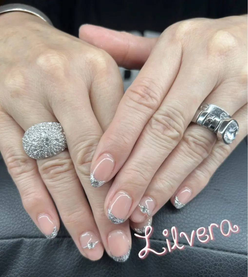 ネイル ハンドネイル 中村 春菜のネイルデザイン
