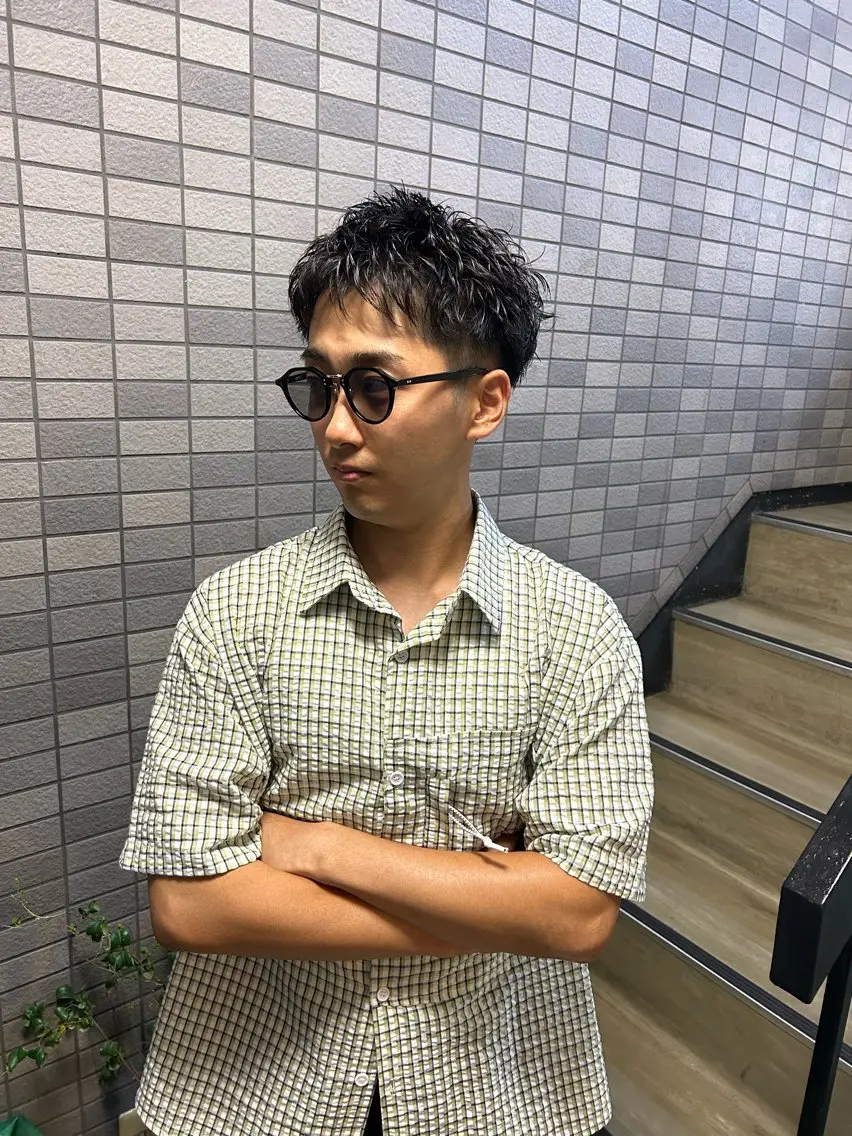 ショート パーマ メンズ メンズブリーチ メンズハイライト メンズインナーカラー メンズパーマ プードルパーマ カット パーマ トリートメント 💈メンズ短髪特化 ✂︎伊藤大輝💈のヘアスタイル
