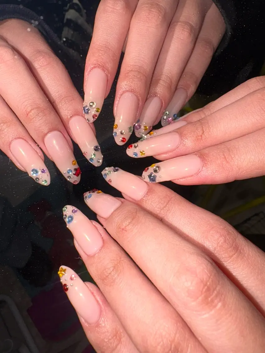 ネイル ロングネイル ストーンネイル 33nail✴️栄 スミレ❇️Gel-xのネイルデザイン