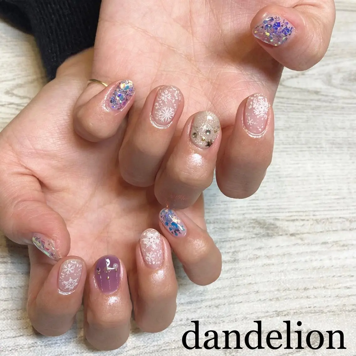 ネイル ハンドネイル ハンドケア dandelion ダンデライオンのネイルデザイン