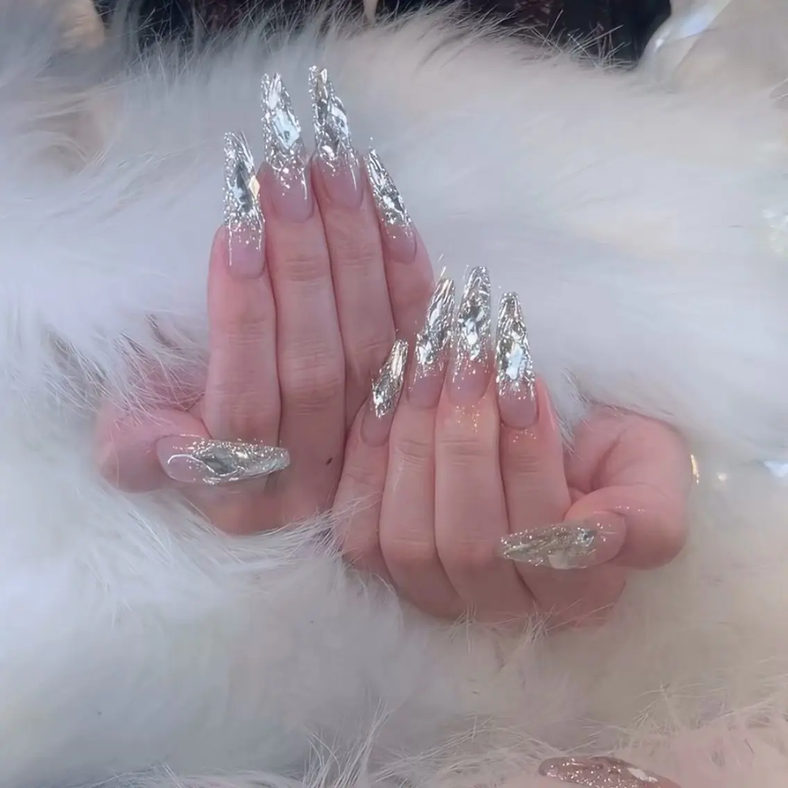 ネイル ハンドネイル Luna Gladeのネイルデザイン
