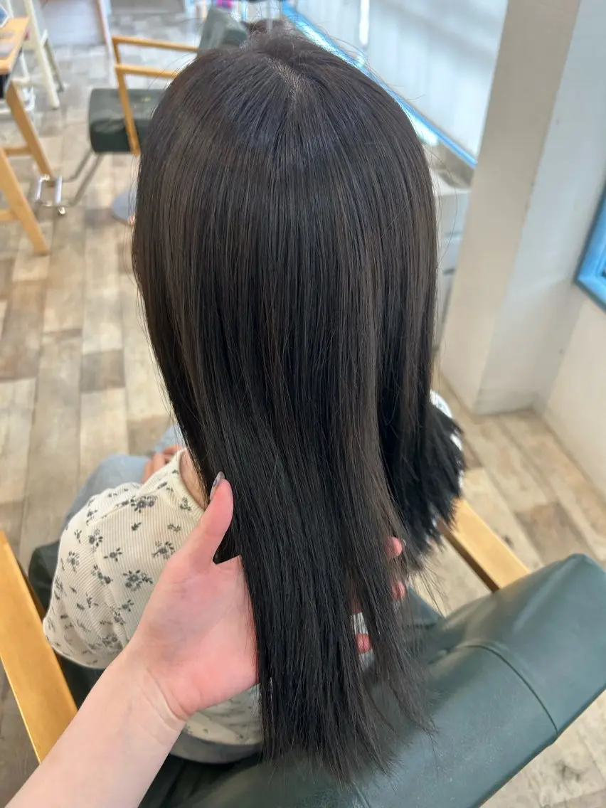 ミディアム カラー ブリーチ カット ヘアカラー 青木 優雅のヘアスタイル
