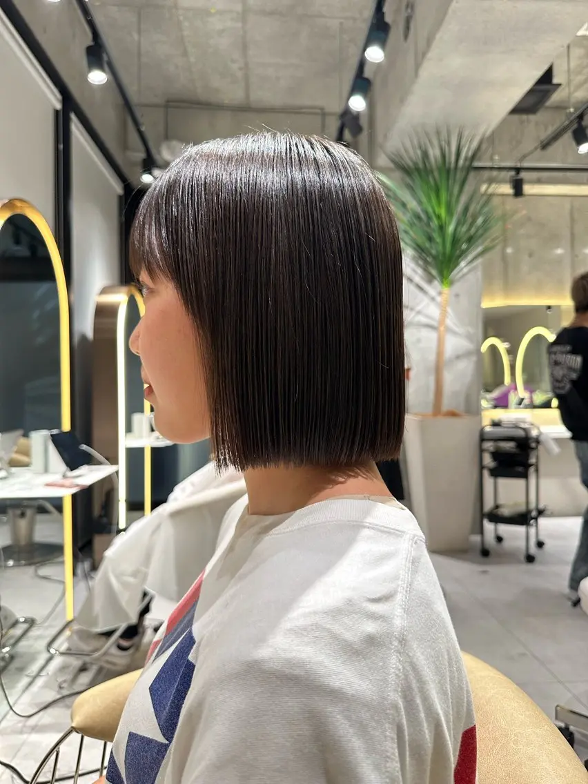 ミディアム カット 縮毛矯正 トリートメント ✨髪質改善特化✨副 店長椎葉信乃介のヘアスタイル