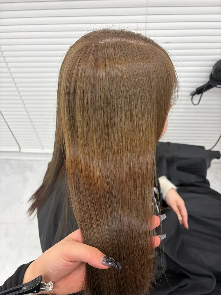 ロング カット ヘアカラー トリートメント ヘアセット 艶髪ハイトーンカラー 渋谷🎀ririkaのヘアスタイル