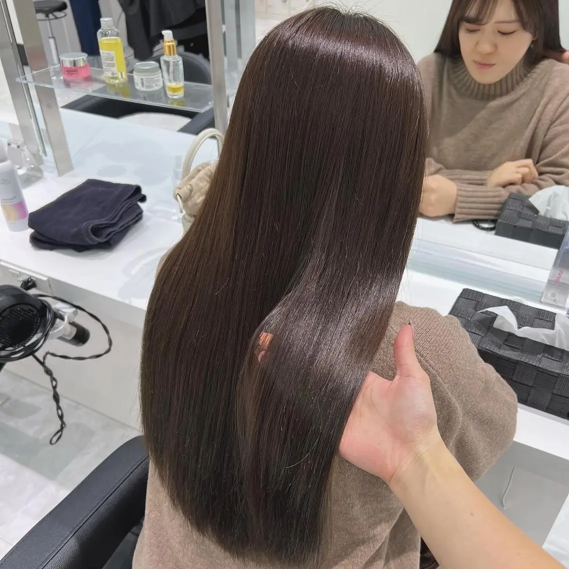 ロング カット ヘアカラー トリートメント ヘアセット ケアブリーチ/まつパ マツエク/sEnAのヘアスタイル