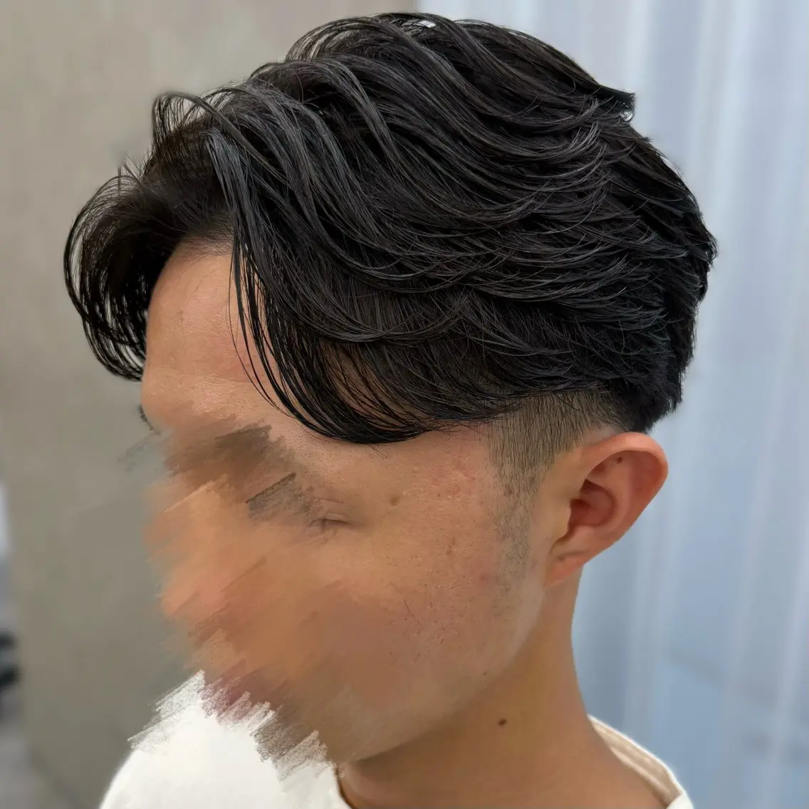 パーマ メンズ センターパート フェザーパーマ メンズパーマ ニュアンスパーマ カット パーマ 楓🍁毛流れ /フェザーパーマのヘアスタイル