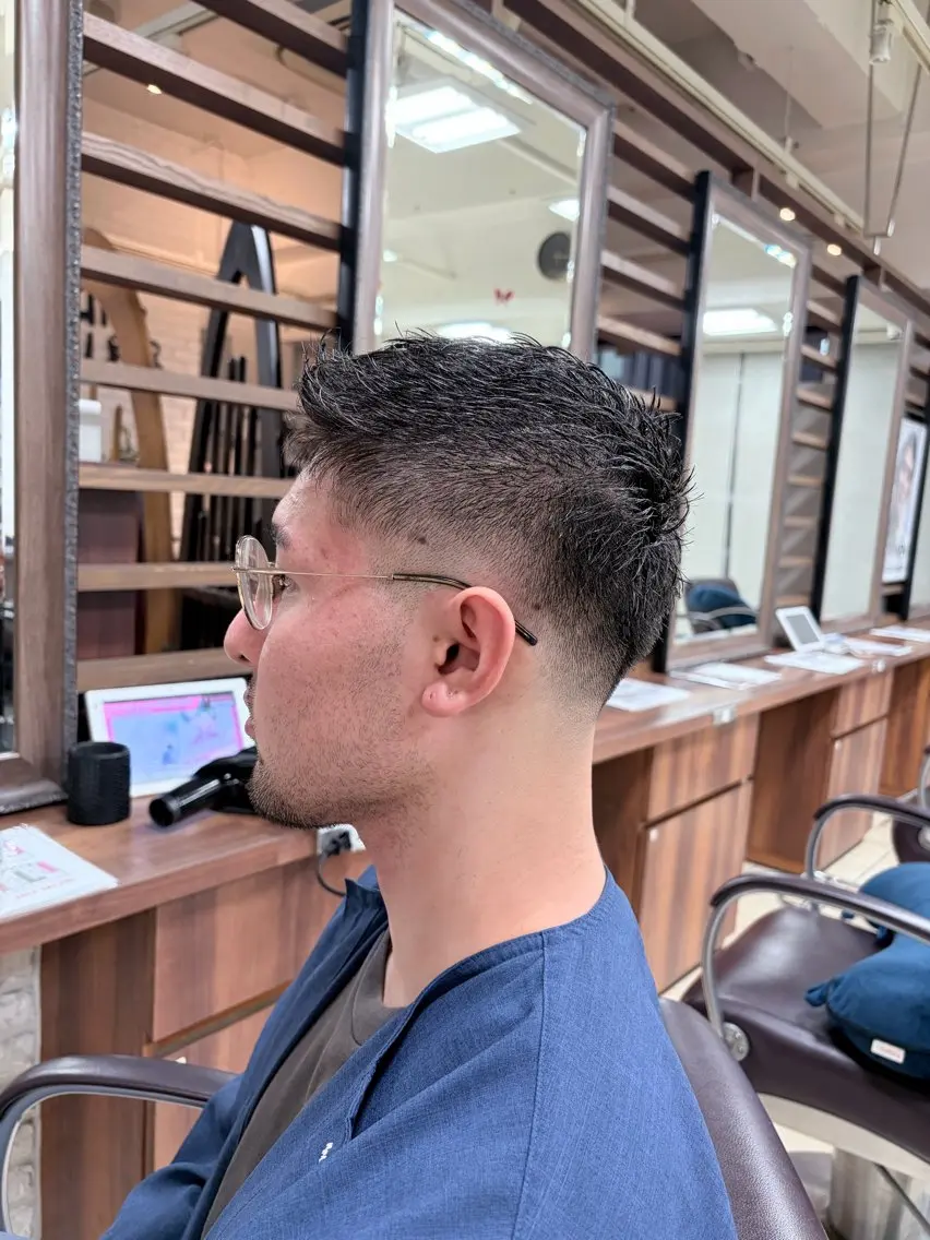 ショート 山口 寛生のヘアスタイル
