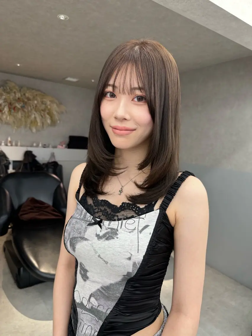 セミロング レイヤーカット ヘアカラー Lond mare 🦋ayana🦋のヘアスタイル