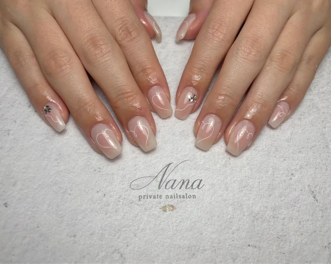 ネイル チークネイル ハンドネイル nailsalon NANAのネイルデザイン