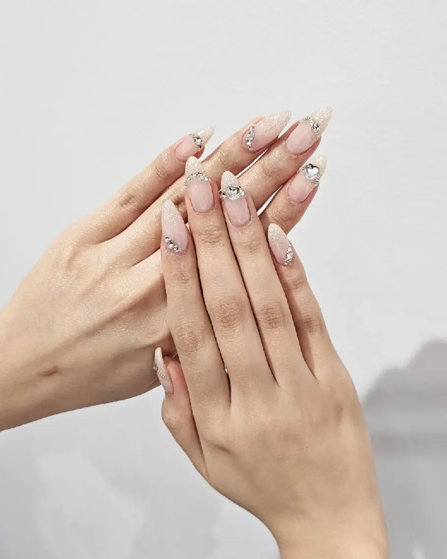 ネイル アートネイル ジェルネイル ブライダルネイル Ra: Nail   라: 네일のネイルデザイン