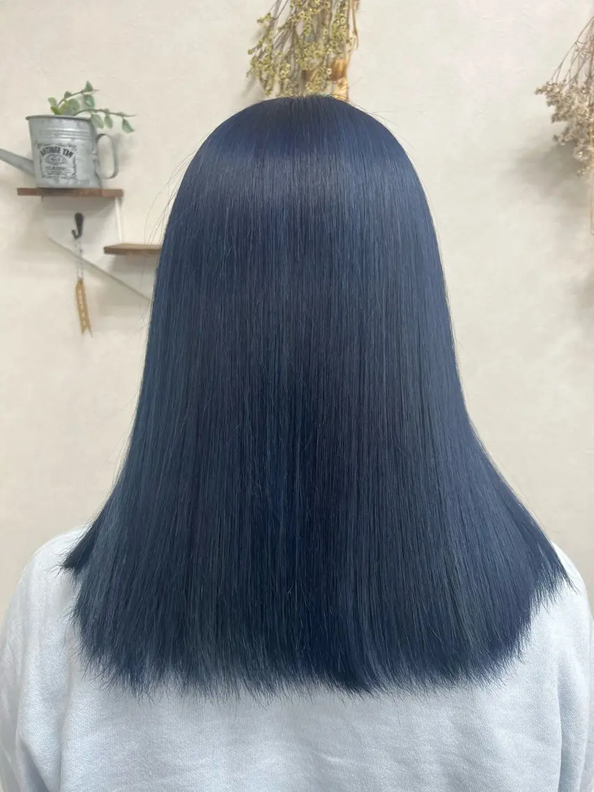 カラー アクアカラー ブリーチ ブルーカラー ブリーチカラー HAZUKI🦖のヘアスタイル