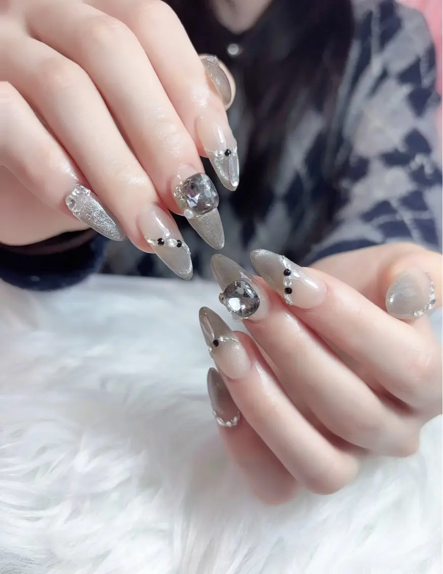ネイル Rin.nails ネイルサロンのネイルデザイン