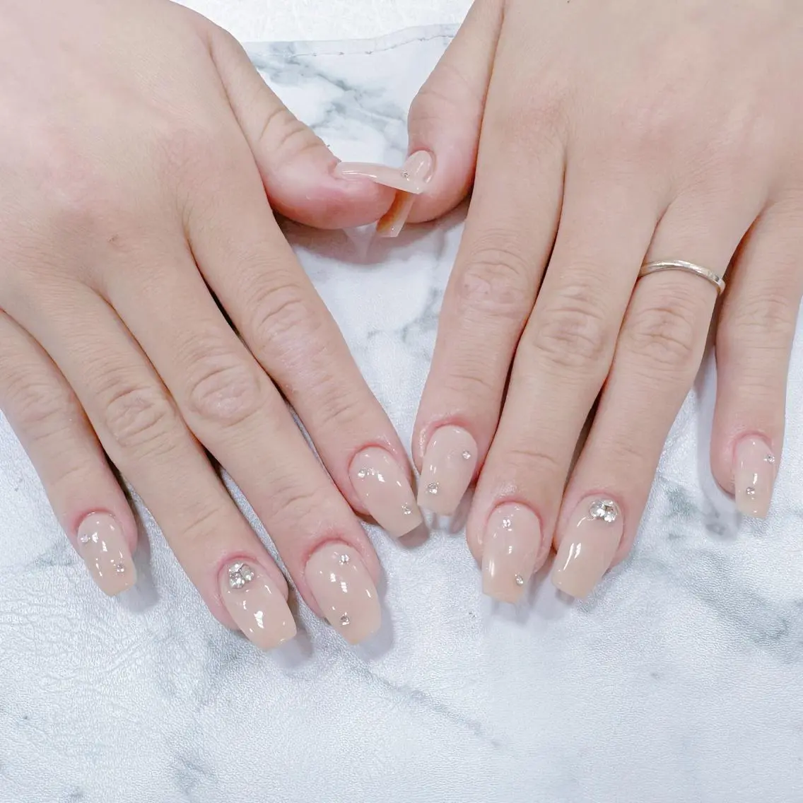 ネイル スカルプネイル WAVE nagisaのネイルデザイン