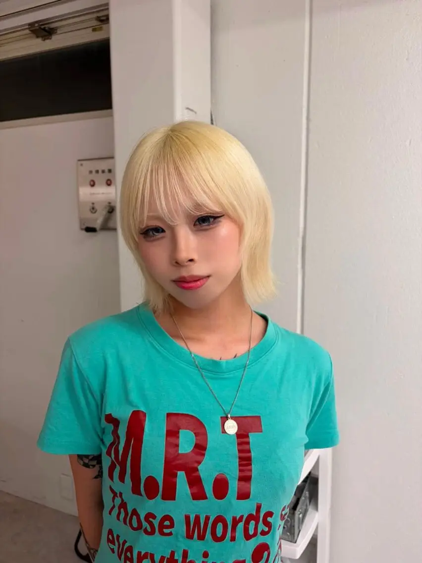 ショート カラー ヘアアレンジ ダブルカラー 小島千夏のヘアスタイル