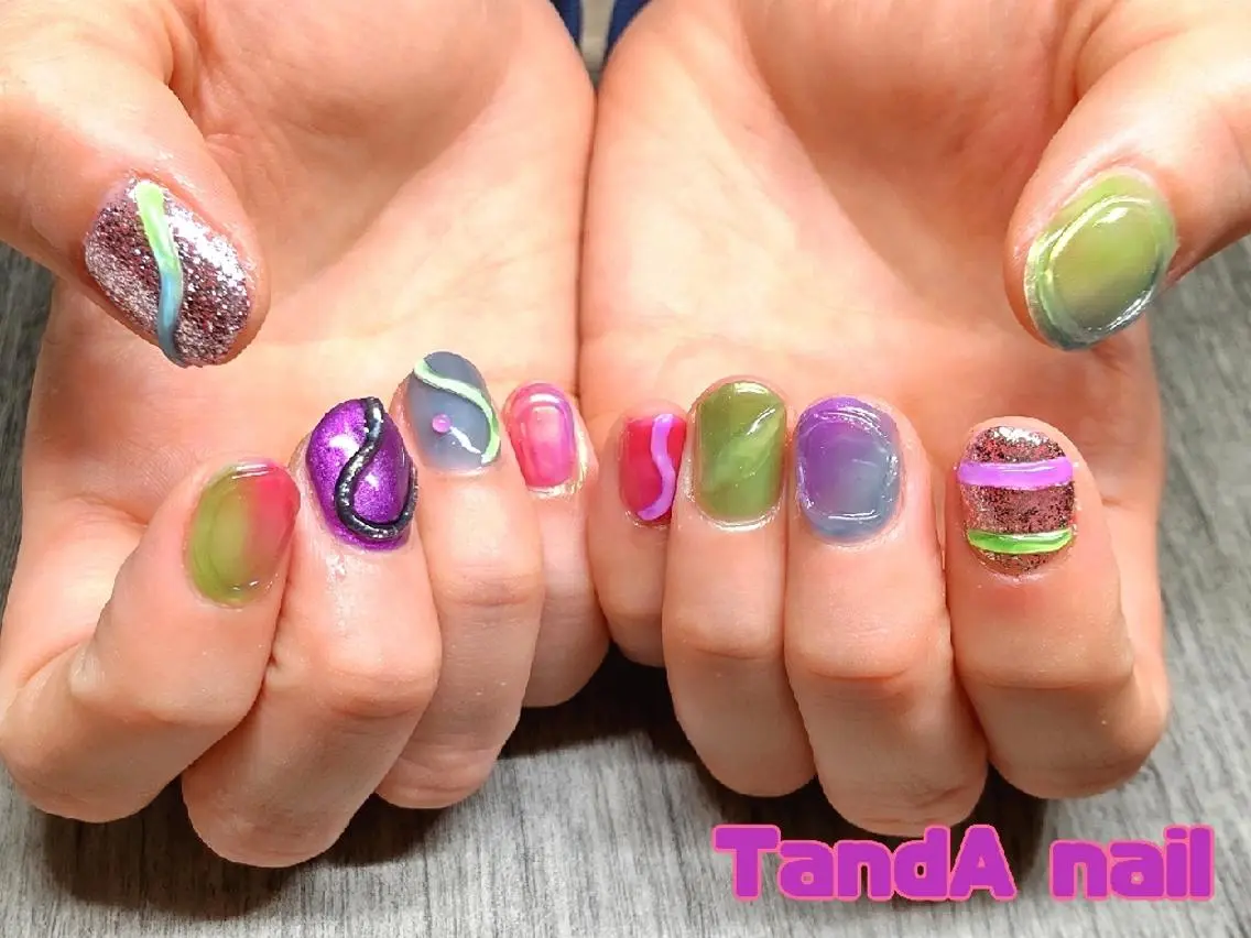 ミディアム ネイル ジェルネイル ニュアンスネイル スカルプネイル ショートネイル T&A nailのネイルデザイン