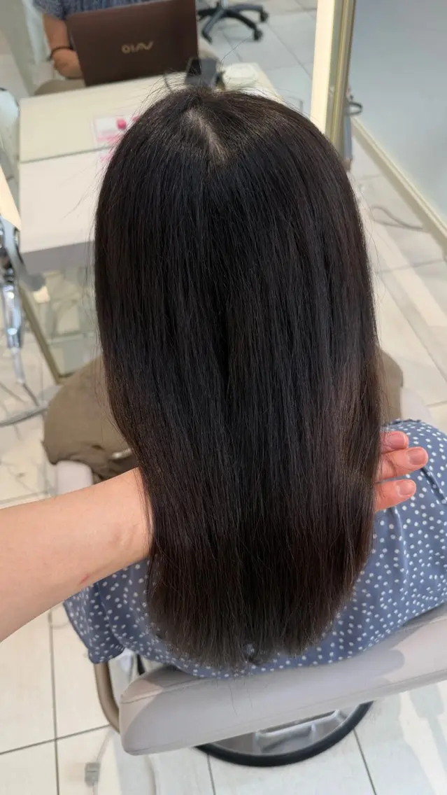 ロング 齋藤 俊知のヘアスタイル