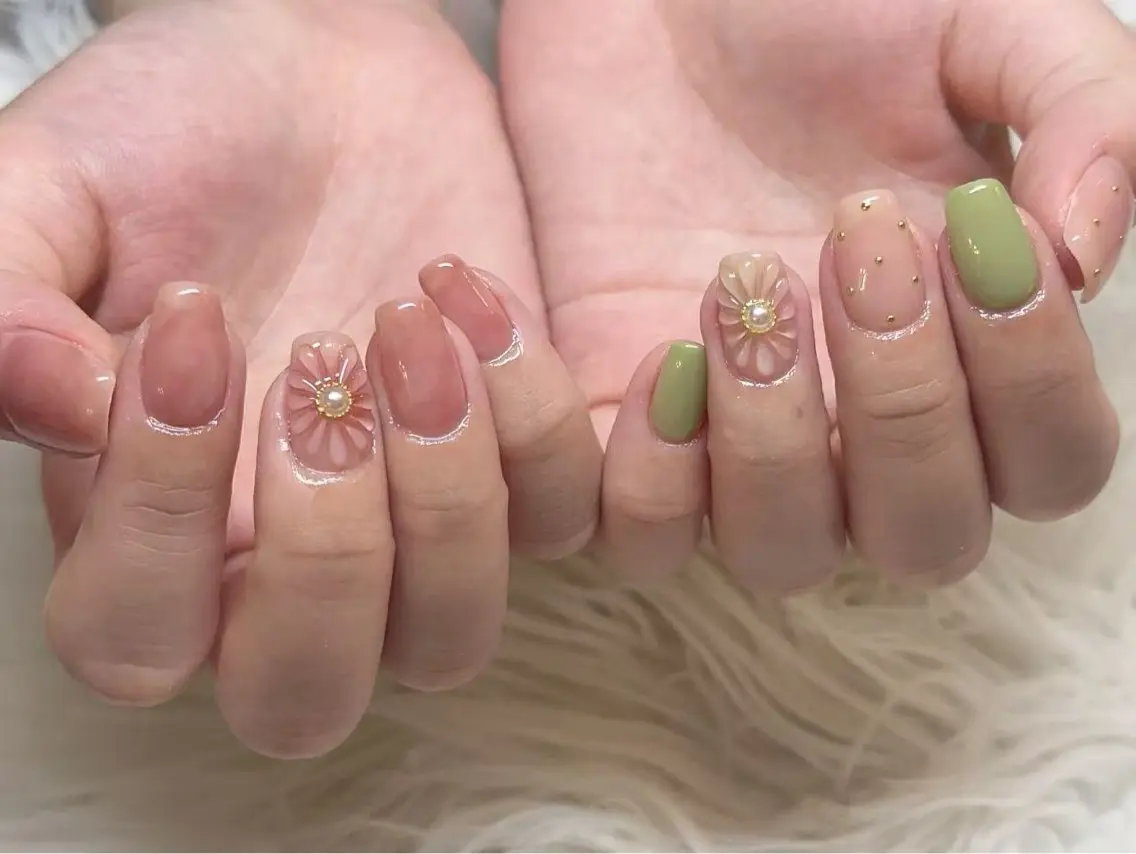 ネイル Eye Beauty Daisy ゆうりのネイルデザイン