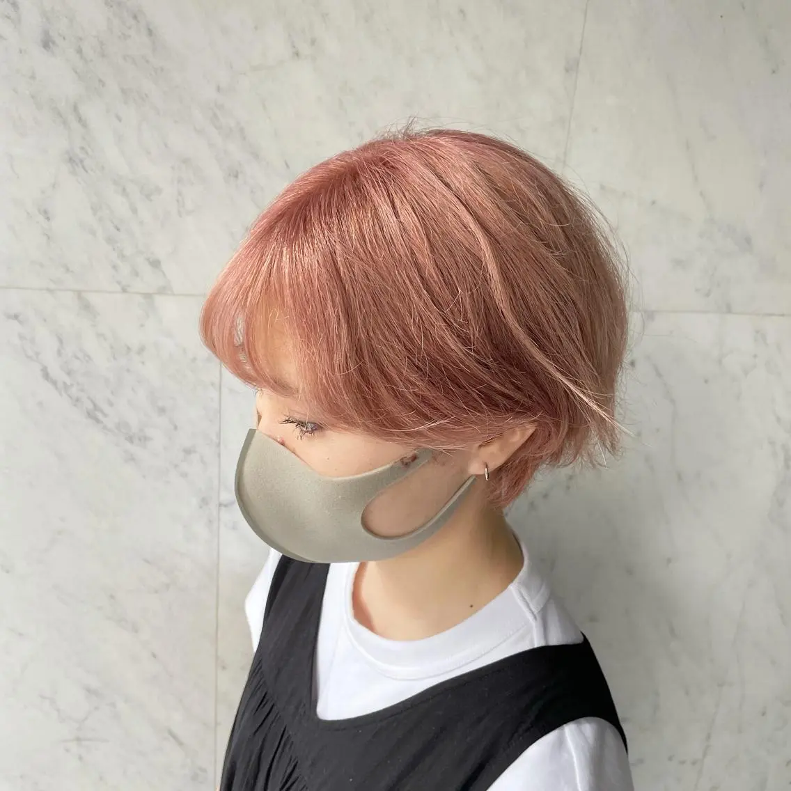 ショート カラー アッシュ アッシュグレー アッシュグレージュ バレイヤージュ ミストバング 町田ブリーチデザイン 🌈MANATOのヘアスタイル