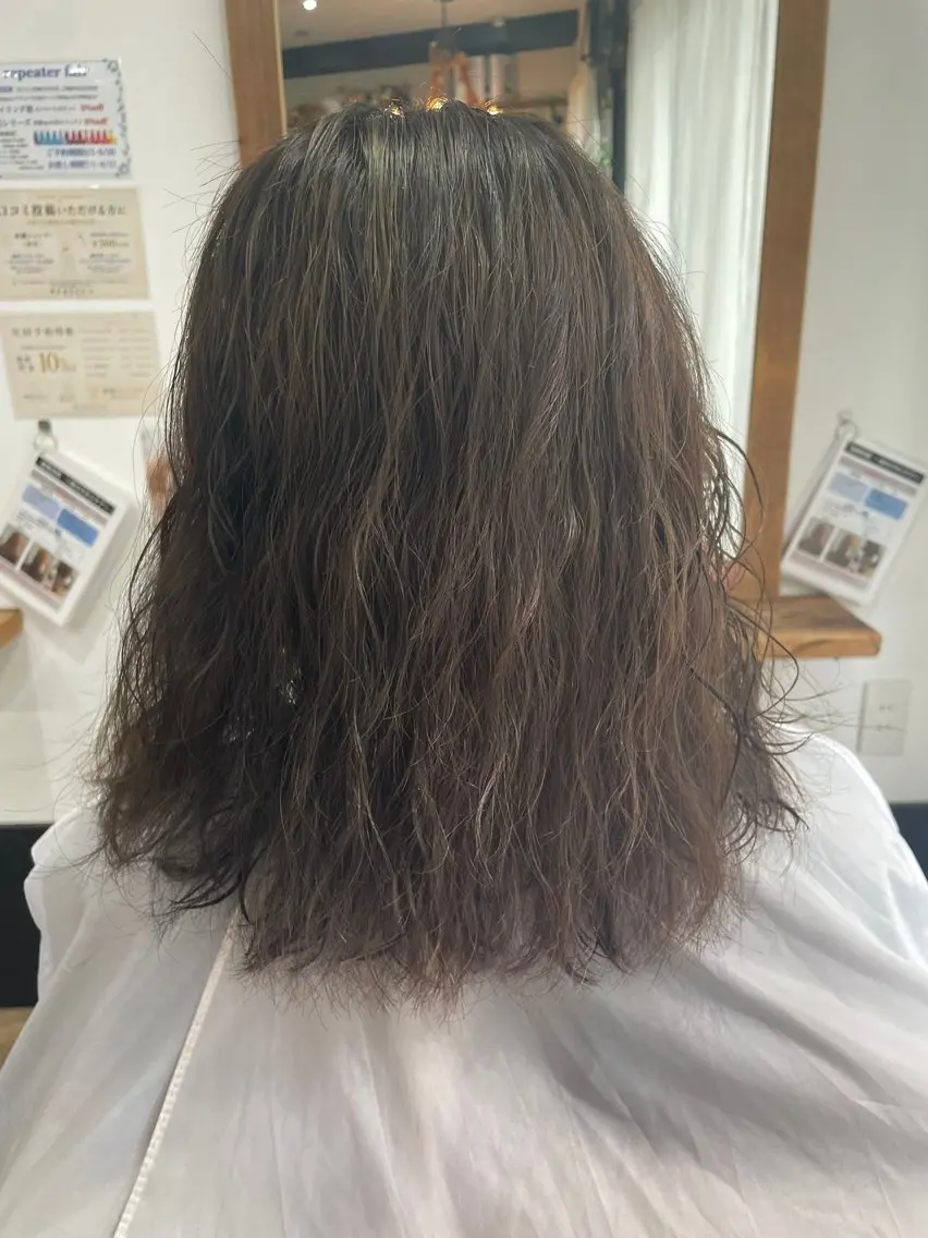 ロング カラー ブリーチ ブラウンカラー 透明感カラー イルミナカラー ブリーチなしカラー ヘアカラー ヘッドスパ 吉田 凱翔のヘアスタイル