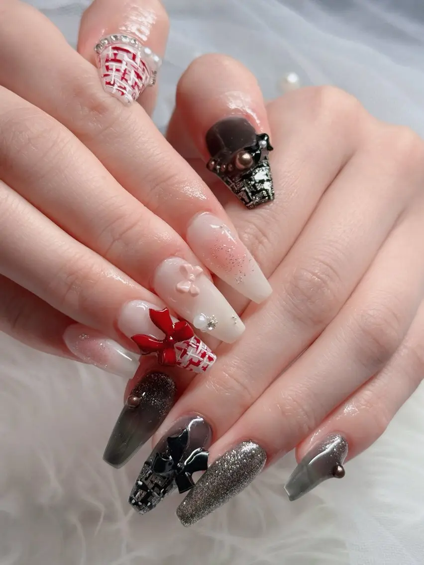ネイル フレンチネイル ジェルネイル ガラスフレンチ ハロウィン ハート ハンドネイル H.baby Nail Salonのネイルデザイン